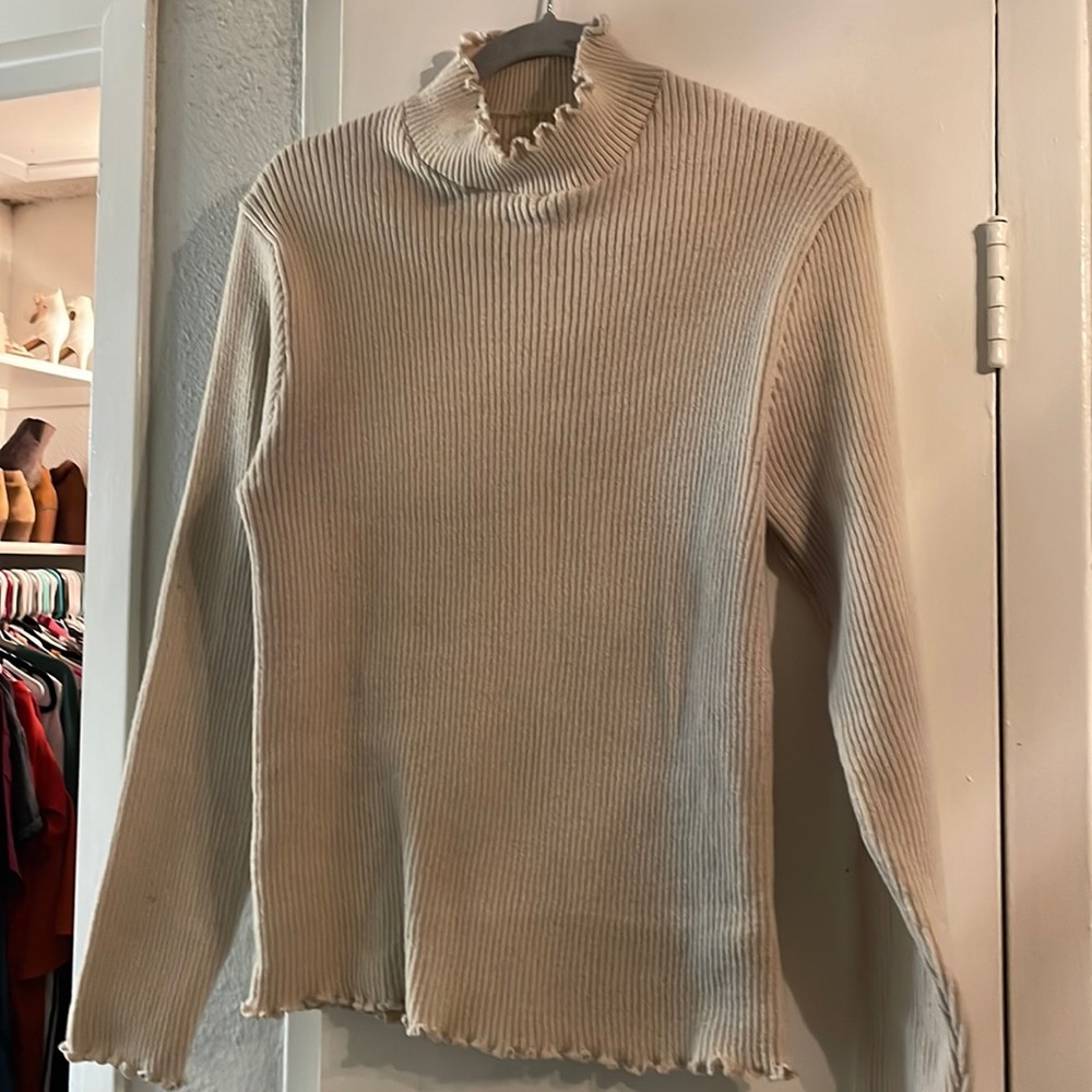 ❌SOLD❌ Sweater